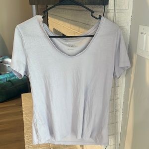 Women’s lilac scoop neck tshirt